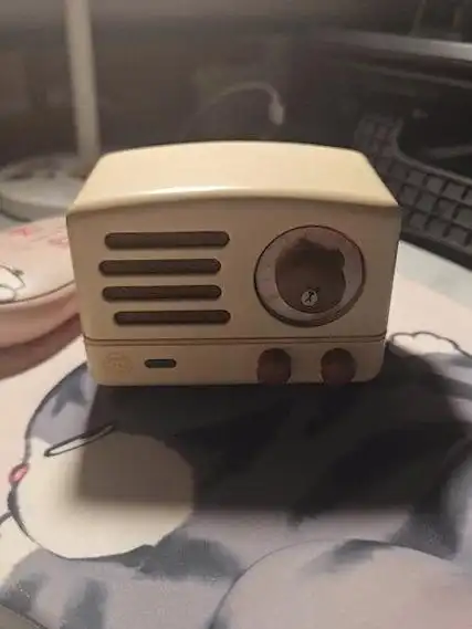 猫王收音机音箱怎么样?内置高性能锂电池持续10小时畅听