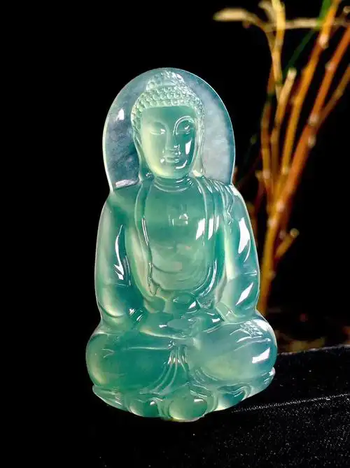 翡翠大日如来47526355mm1105g二万多