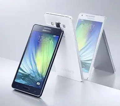 三星galaxy a系列的纤薄金属机身灵动炫色