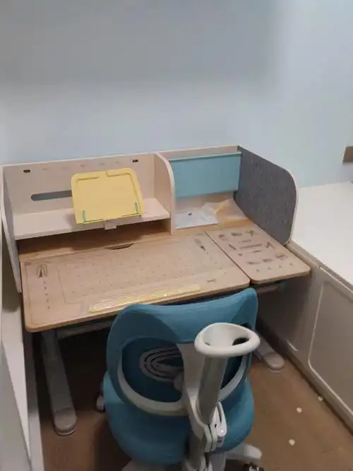 [爱心]672平米实木高颜值书桌67陪伴宝贝们快乐健身的成长哟