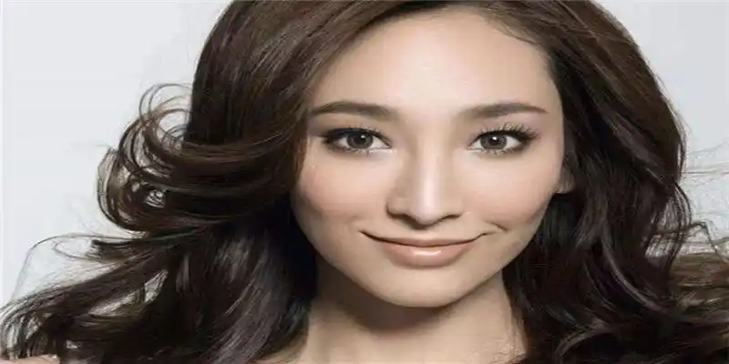 (人中和上嘴唇中间那部分是什么)