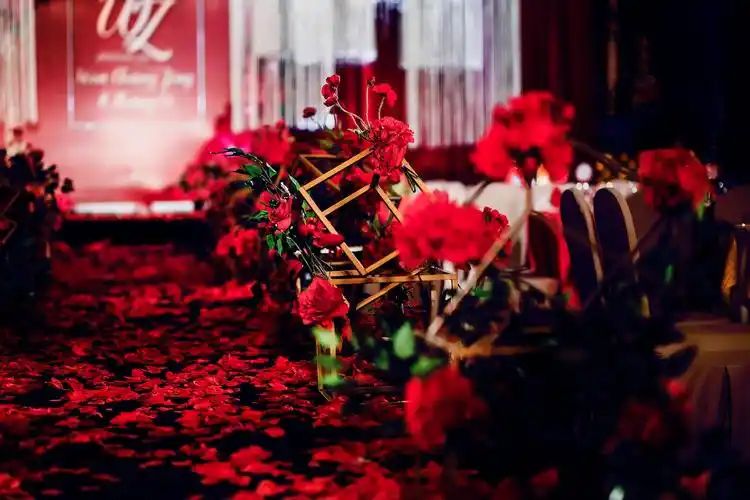 【棉花糖婚礼定制_红色系主题唯美西式婚礼】(图)_婚礼现场图片,视频