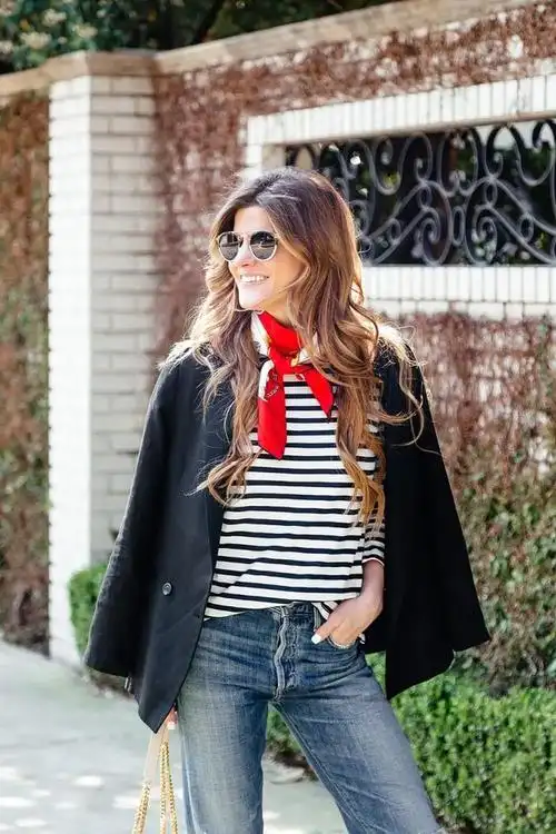 条纹衫 丝巾,夏天穿减龄又高级