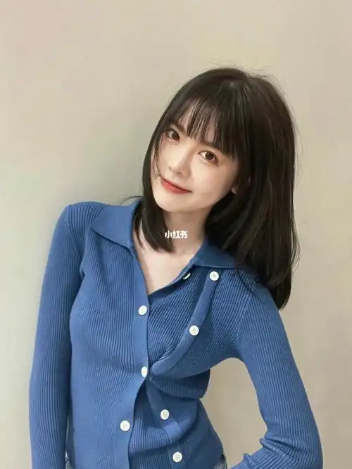 减龄锁骨发 圆脸女生适合的发型