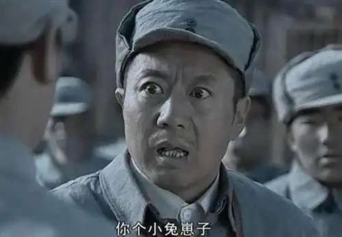 垃圾拿钥匙开门,垃圾到家了!