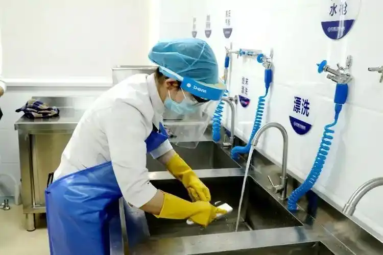 走进牙科医院消毒中心学习口腔科器械消毒流程