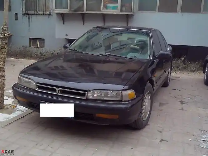 转让96年顶账本田雅阁.