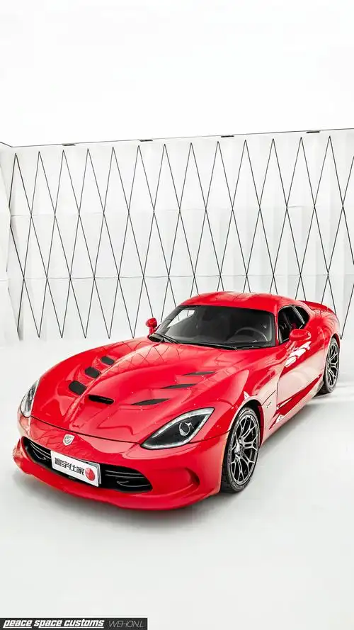 v10后驱的道奇蝰蛇是真正高手向的超级跑车