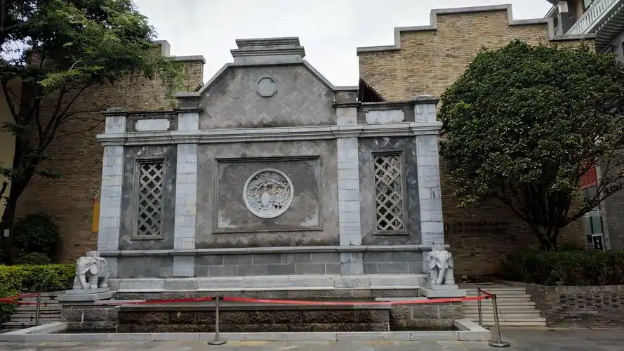 "钱王街"的历史,这里充满了神秘