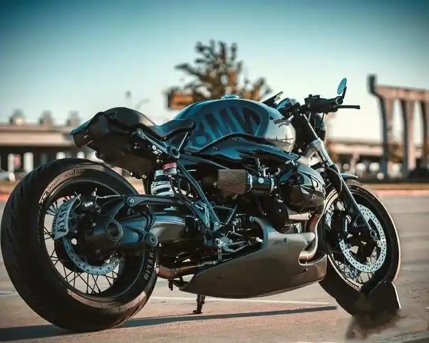 进口cb400公路机车趴赛重街车复古改装四缸宝马摩托车整车