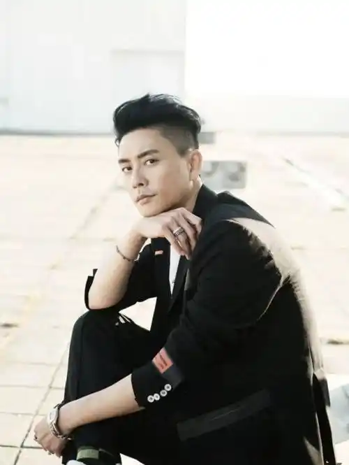 【非凡三侠】黄宗泽逆市下力保员工饭碗 40岁bosco相信缘份但不急于