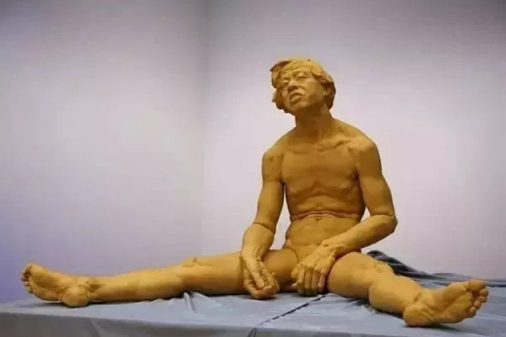 有话直说这个去世21年的狂才随便拉泡屎都被当代年轻人看作精神食粮