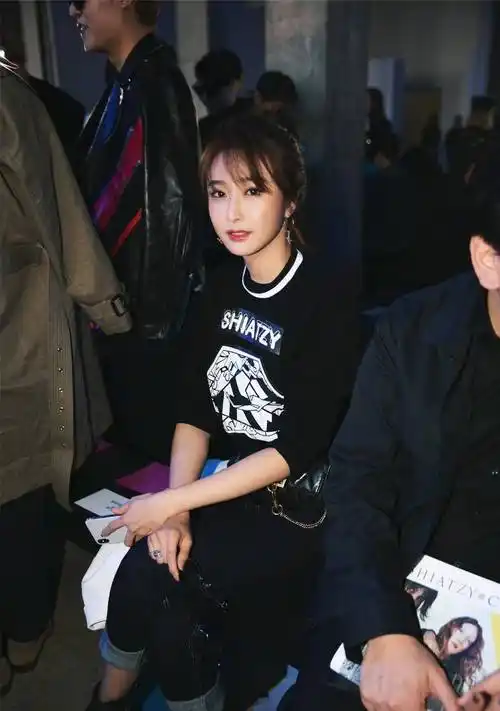 《浪姐4》中撞脸杨颖的陈冰:今昔长相差别大,比赛曾输给张碧晨_先生