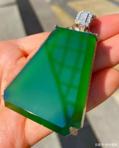 翡翠精品无事牌