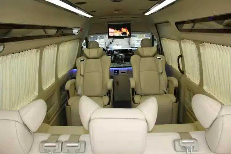 丰田海狮商务改装房车改装总厂定制报价