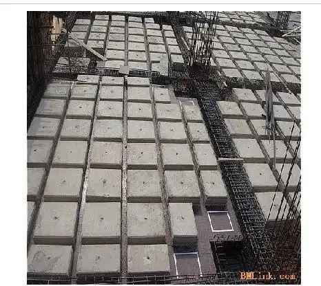 编辑2密肋楼板填充块密肋板的肋间距小于或等于700mm时它的最小厚度是