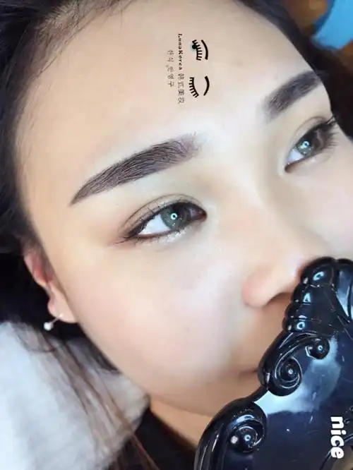 半永久定妆眉大势所趋半永久眉毛突出特点:1,眉形设计:根据眉毛牡