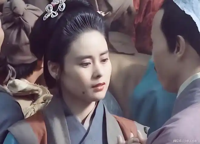 几句台词,目的就是为了能让自己被观众看到,但吴钰瑾偏偏反其道而行之