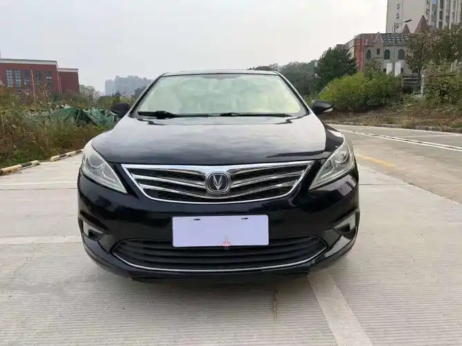 长安 逸动  2015款 1.6l 手动旗舰型图片