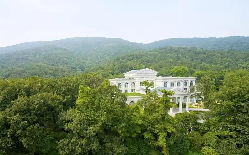 南京东郊国宾馆婚宴价格多少钱一桌