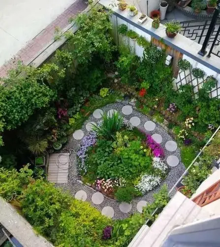 『美景』随性,自然,质扑的40平米小花园,四季的美景,生命的轮回一样!