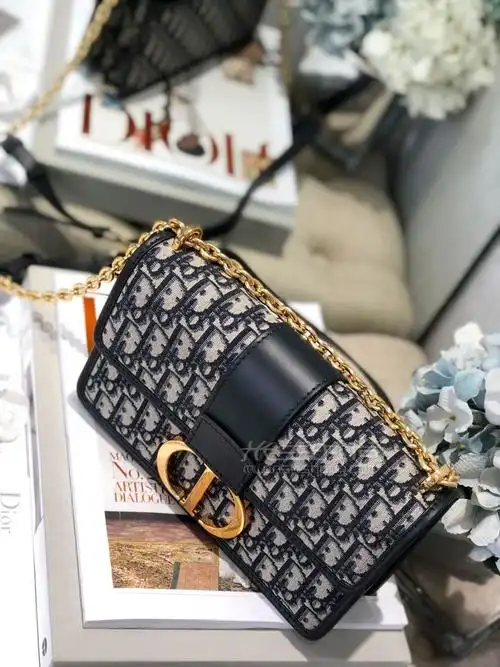 迪奥蒙田包dior30montaigne中号金属链条单肩包女士斜背包