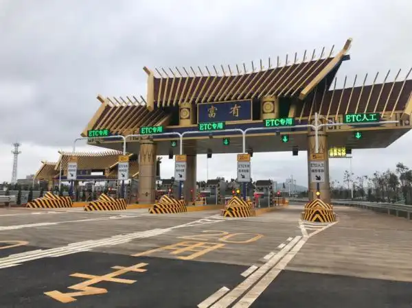 今天,昆玉高速这一立交将通车试运营!好消息还有