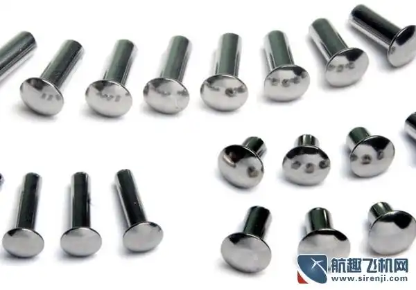 飞机上最常见的紧固件之一:飞机上的铆钉