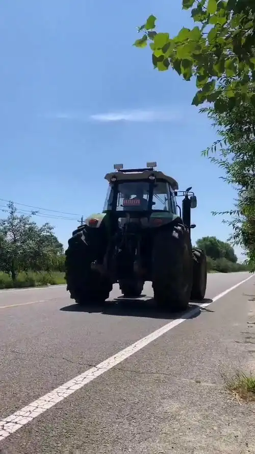 农技人 道依茨法尔cd2004 拖拉机 道路测评