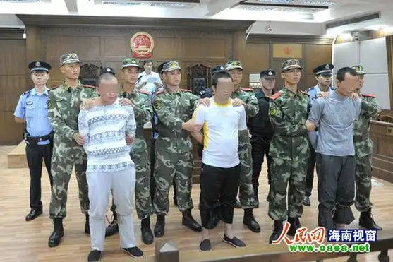 4毒贩被枪决涉卖大量海洛因冰毒组图