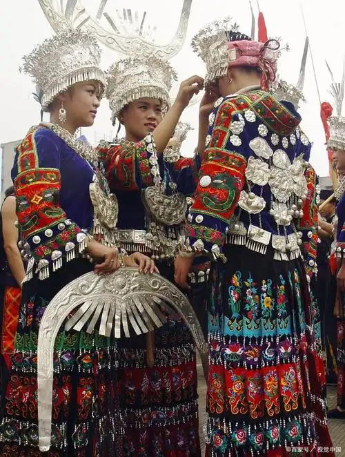 哈尼族的传统节日风俗