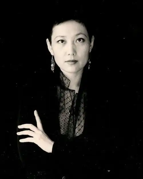 跨界时尚代表红帅刘志丹之后刘索拉