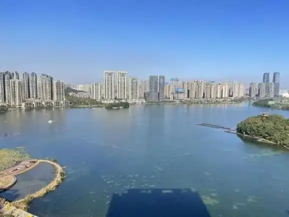 云顶梅溪湖6期,一线湖景大平层!34楼密码 - 抖音