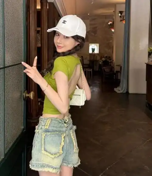 露脚踝彻底过时了今年露腰露背才真时髦回头率高又凉爽