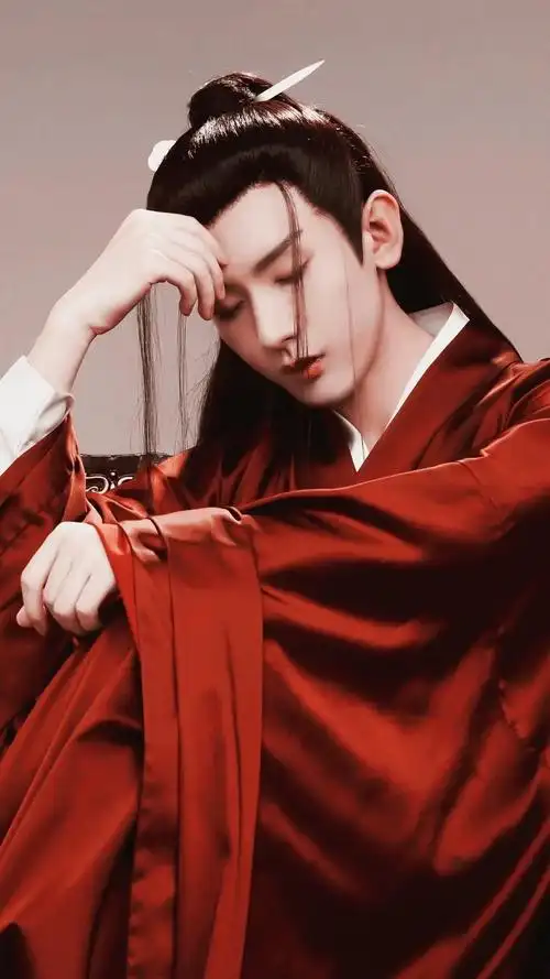 红衣古装 #向全世界安利成毅 #一眼沦陷  "季节变换,好 - 抖音