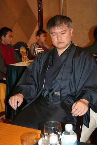 图文第六届春兰杯第二轮老虎依田纪基不怒自威