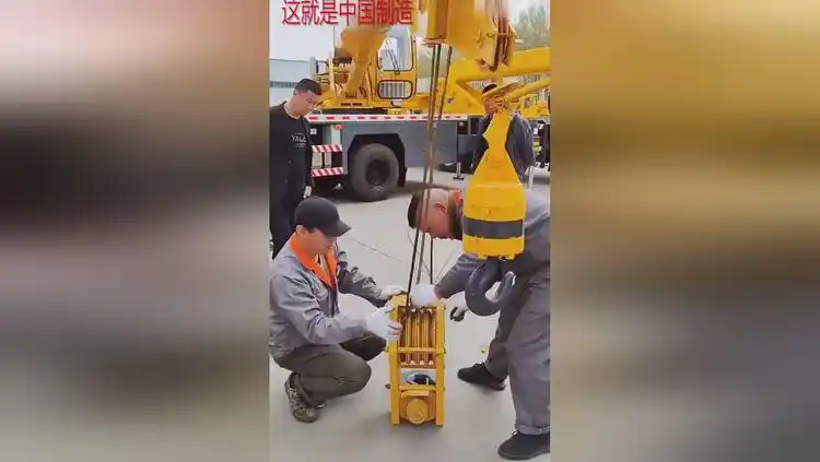 话说吊车如何倒倍率老师傅一顿操作后新手彻底懵神了