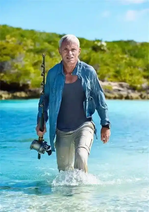 杰瑞米瓦德 #河中巨怪 请你们记住这老头 真正的垂钓界祖师 - 抖音