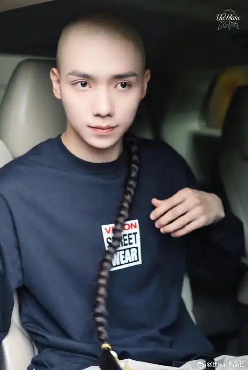 🚢🚢 罗一舟,小时候,我一直以为,无论多么遥不可及的梦想都可以