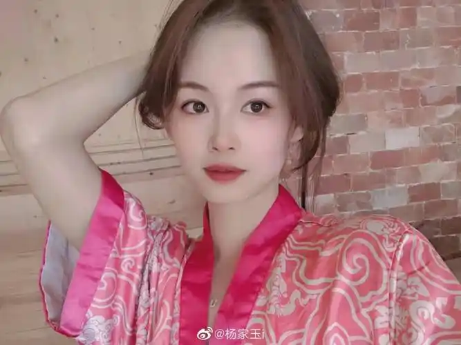 输给裁判的中国"田径女神",网友让她"下次再杀回来"_杨家玉