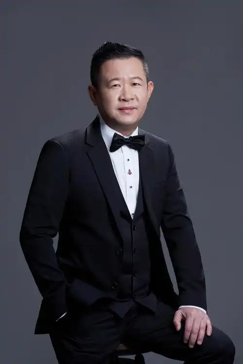 百家名企看高质量专访特步总裁丁水波未来将持续积极布局国潮