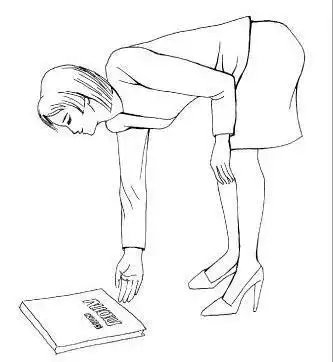 礼仪漫谈蹲姿的礼仪