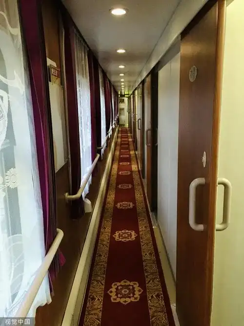 软卧车厢内景 视觉中国 资料图