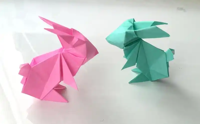 【折纸教程】新年元旦来折一只小兔子吧