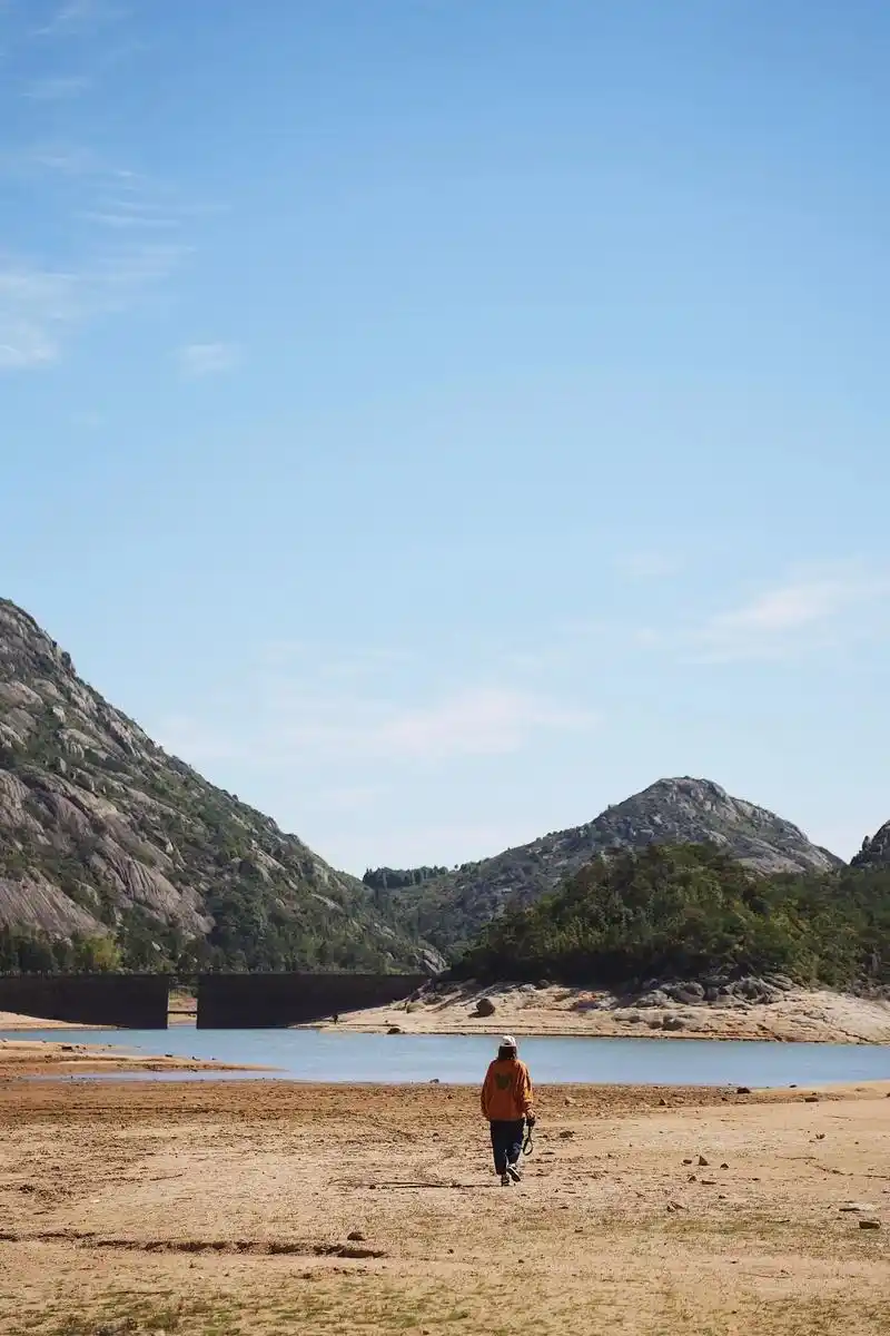 温州小西北-大罗山天河水库."悬在半空中的喜欢,没有办法翻山 - 抖音