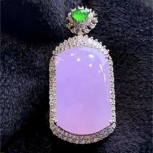 紫罗兰翡翠吊坠无事牌图片