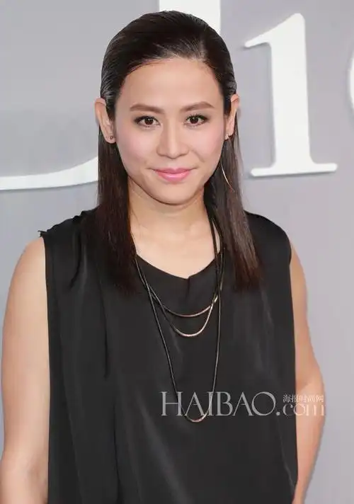 萱萱亮相迪奥 (dior) 香港首次高级订制服发布会