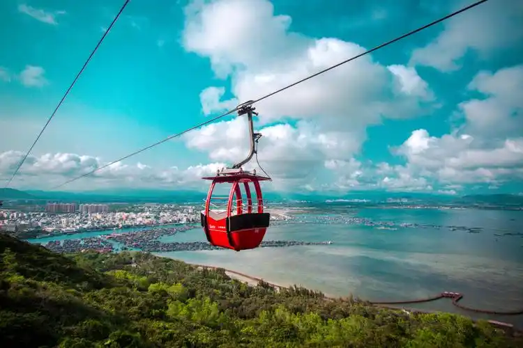 共 105 张 南湾猴岛生态旅游区 4 a 暂无评分 景点地址 陵水黎族自治