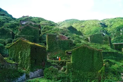 惊叹!中国最美无人村,位于浙江的海岛上,无敌海景房全部空荡荡