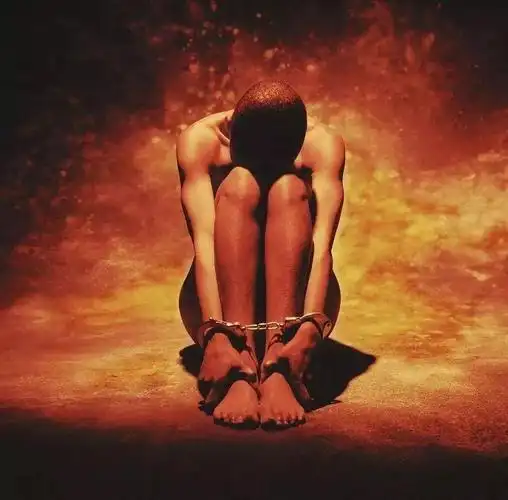 双重束缚&悖论干预|人生而〔自由〕,却无往不在枷锁之中